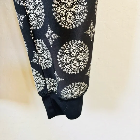 Aeropostale Black and Gray Jumpsuit with Tapered‎ Leg - Picture 5 of 12